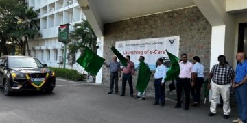 e-cars flagged off at VOC Port