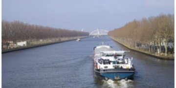 HHLA to assist on inland waterways