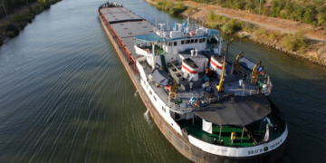 India’s E-Commerce Export Ambitions Hit Hormuz Headwinds, Inland Waterways Emerge as Northeast Trade Lifeline