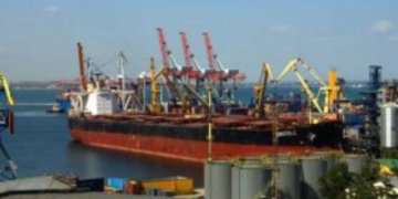 Floating jetty at Haldia for faster lighterage operations