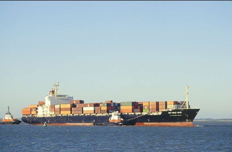 Shipping Corporation of India’s first container vessel calls at Haldia