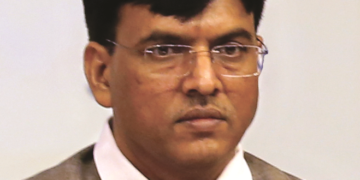 Mansukh Mandaviya calls on maritime sector to turn crisis into opportunity