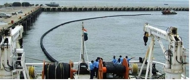 India looks to consolidate oil-spill handling equipment at ports