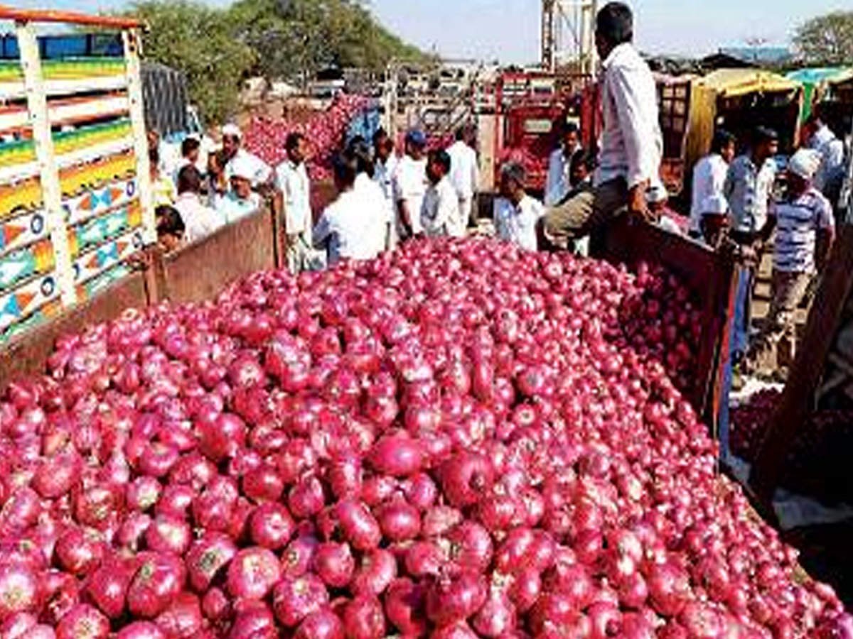 Central Railway transports 100,000 tonnes of onions to Bangladesh