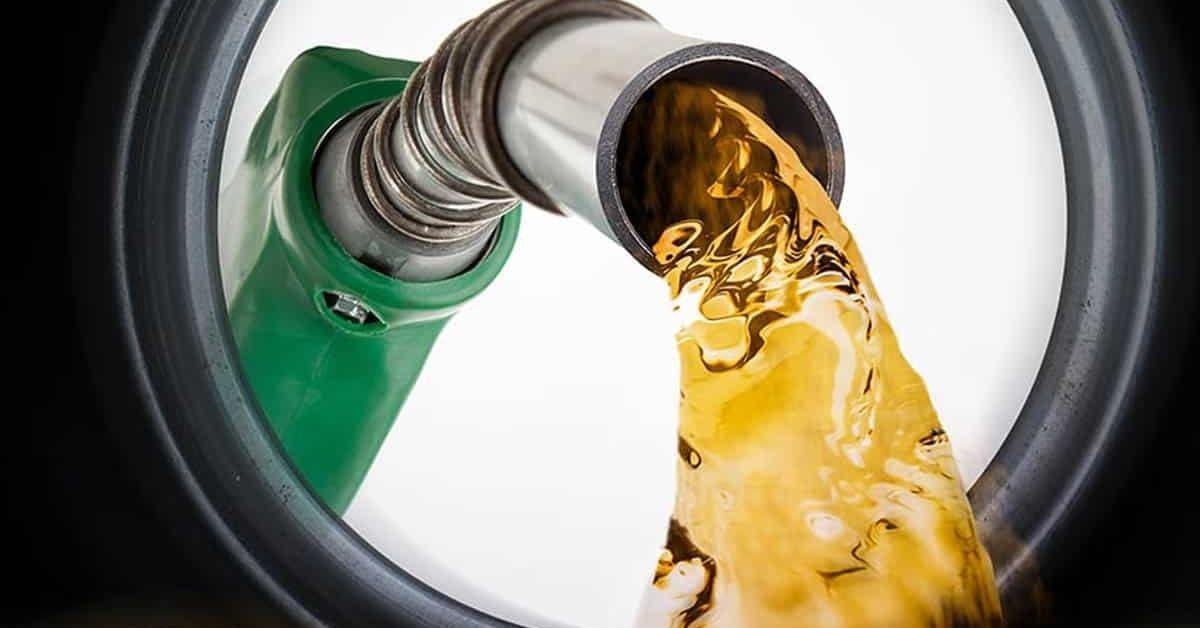 Foreign oil companies to sell fuel in Sri Lanka