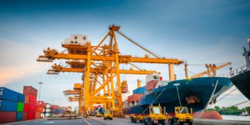 Container vessel calls recover but worker shortages rise