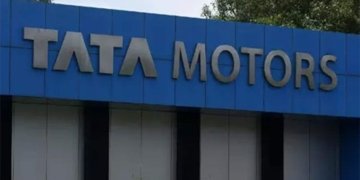Tata Motors signs MoU with South Indian Bank for seamless commercial vehicle financing