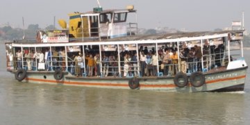 Maharashtra to adopt advanced technology for water transport along Mumbai west coast